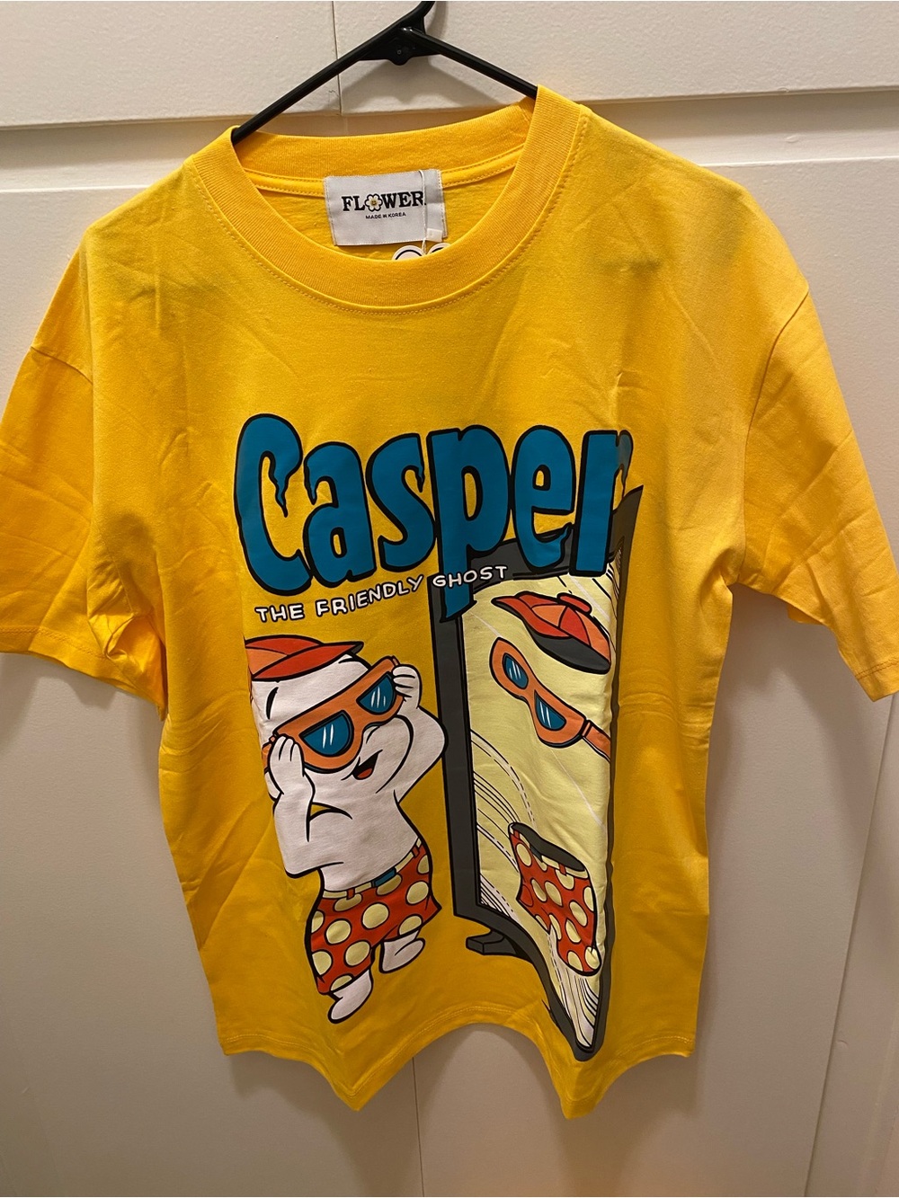 Flower Casper Graphic Short Sleeve Tee in Yellow